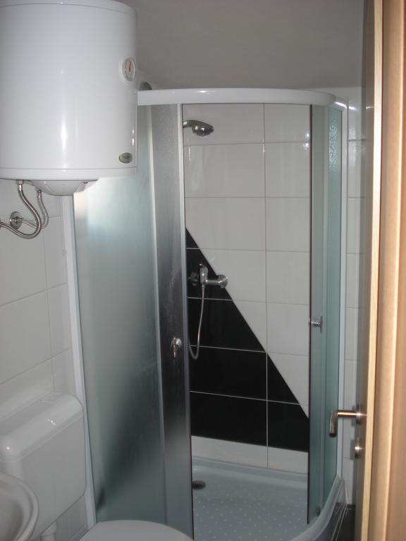 Apartments Niko Vir Pokój zdjęcie
