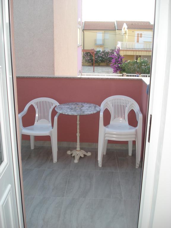 Apartments Niko Vir Pokój zdjęcie