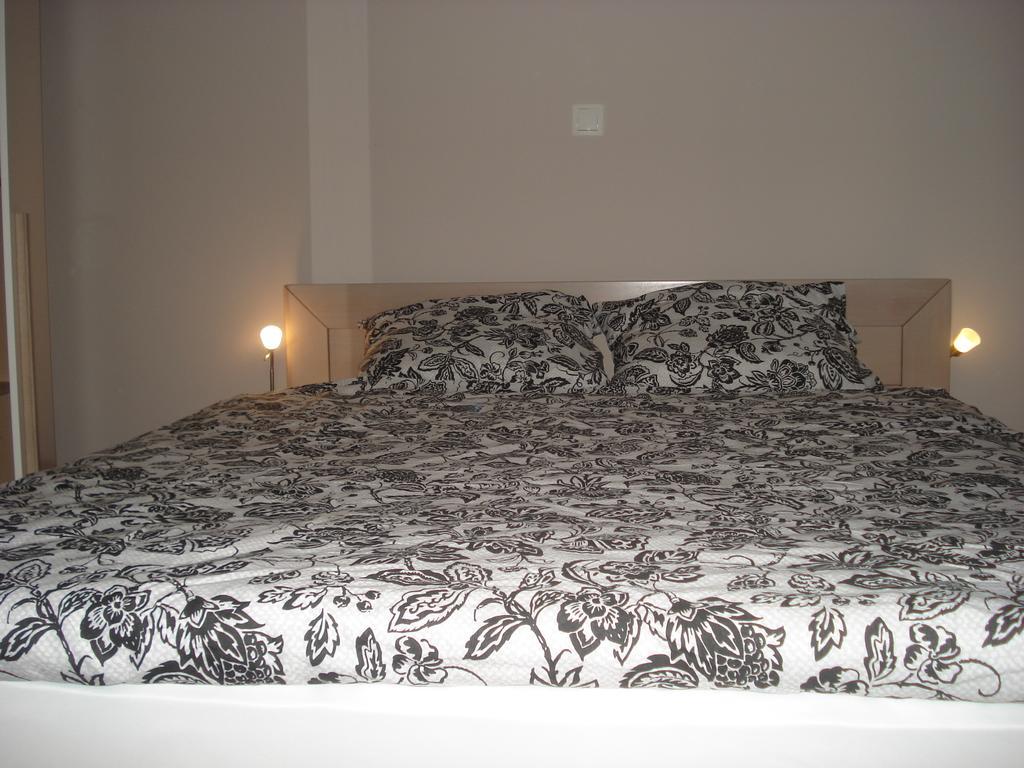 Apartments Niko Vir Pokój zdjęcie