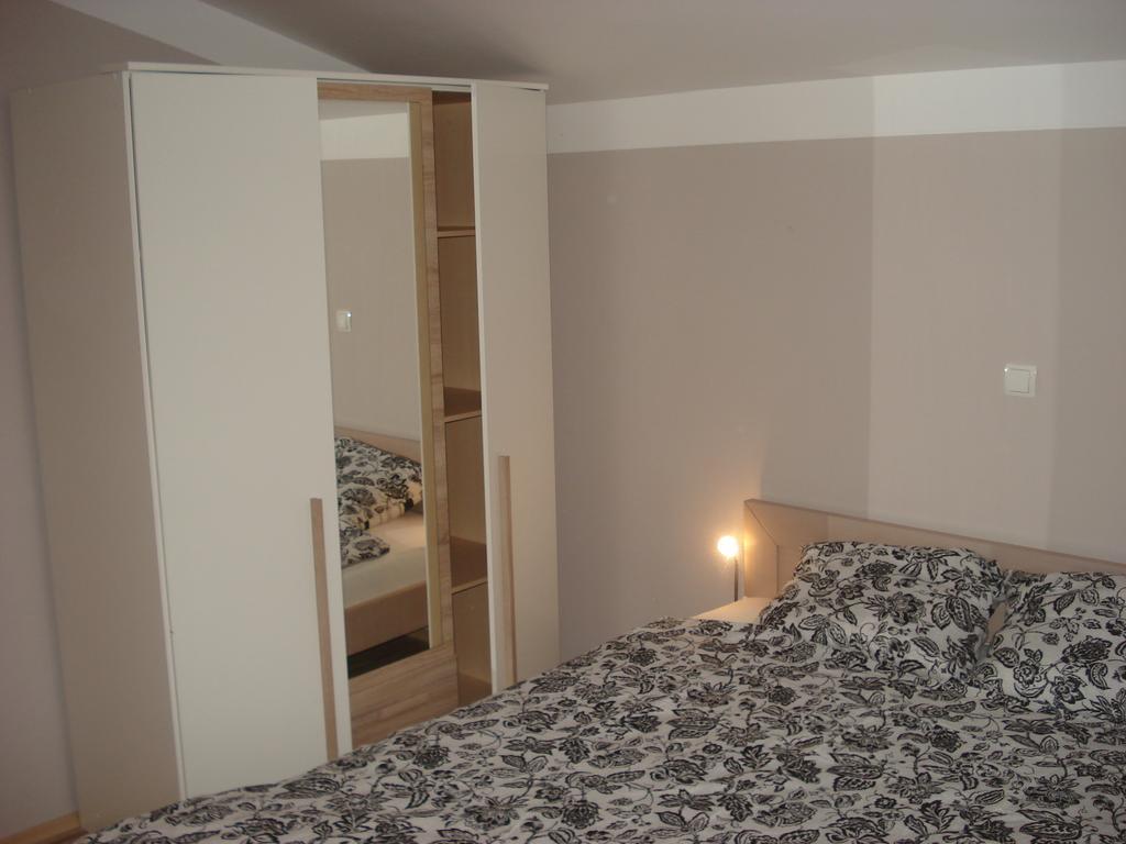 Apartments Niko Vir Zewnętrze zdjęcie